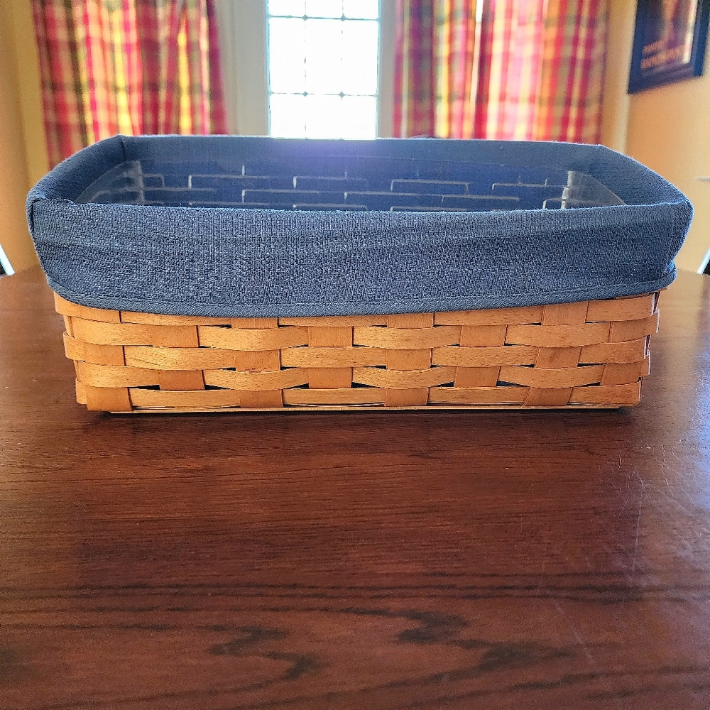 Vintage Longaberger basket - Picture 6 of 10